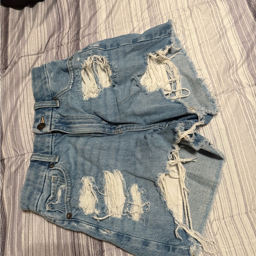 Distressed Denim Women's American eagle Shorts